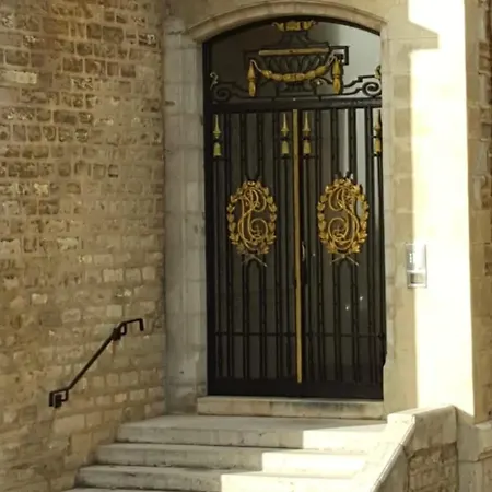 Elena Keyweek Sea View Downtown 公寓